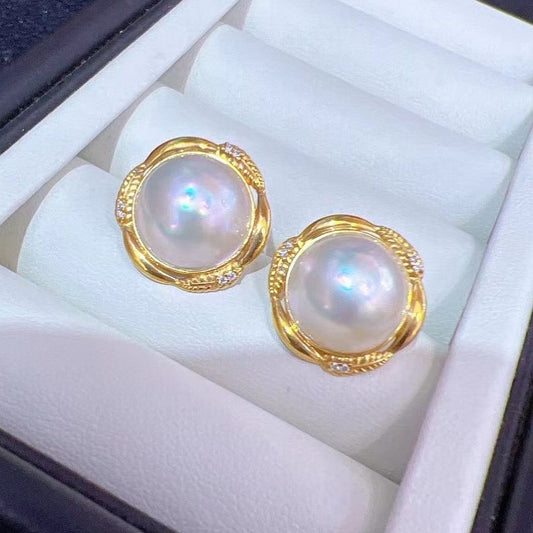 Dazzling White Saltwater Mabe Pearls Earrings