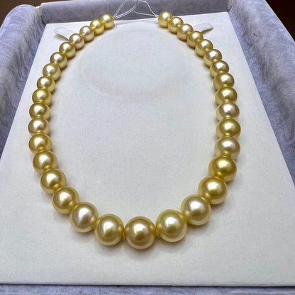 Strong Golden South Sea Pearls Necklace