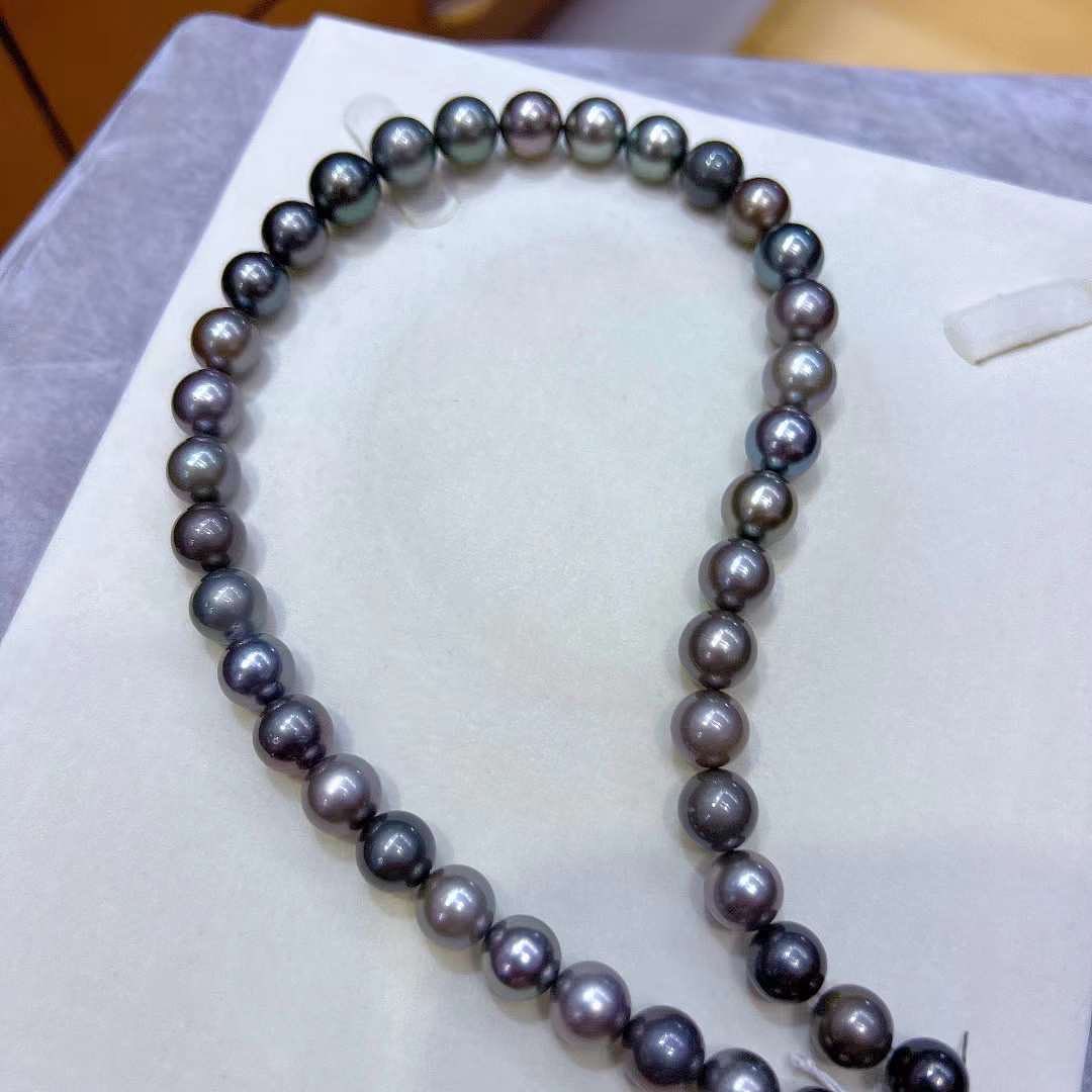 Morandi Gray color Tahitian Pearls Necklace