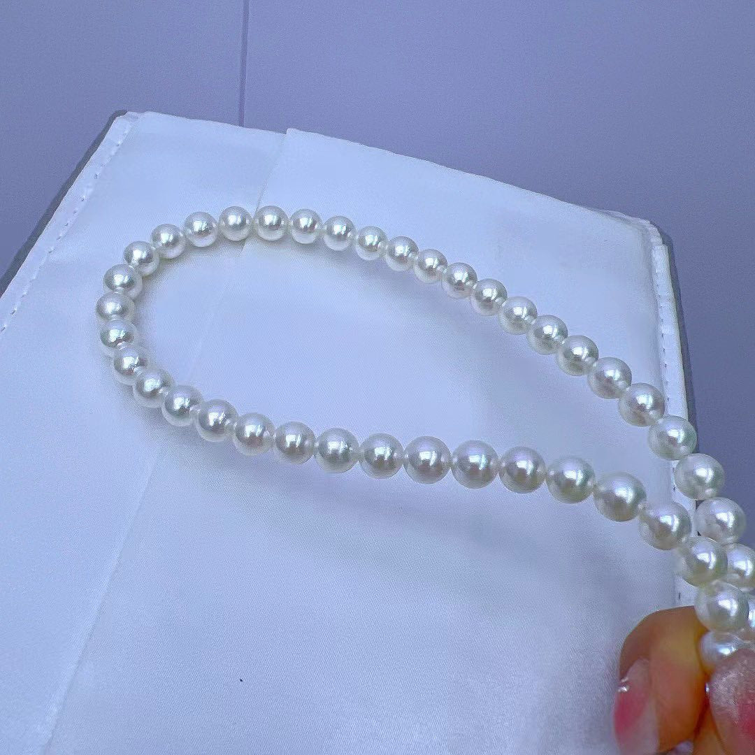 White Color Saltwater Akoya Pearls Necklace