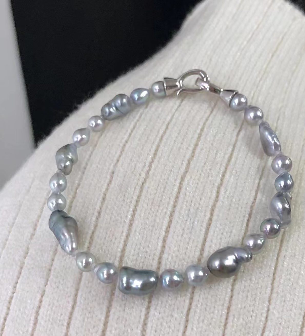 Platinum Grey Tahitian KESHI Pearls Bracelet