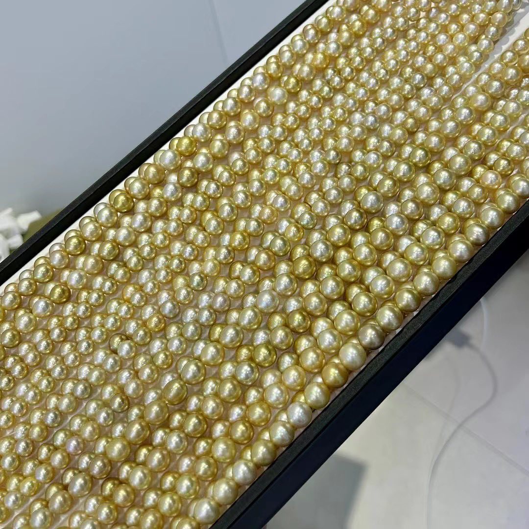 Golden South Sea Pearls Necklace